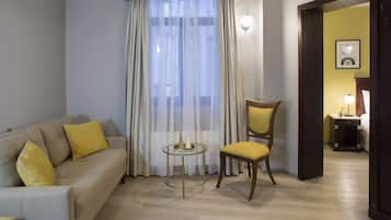 Suite | 1 bedroom, premium bedding, minibar, in-room safe