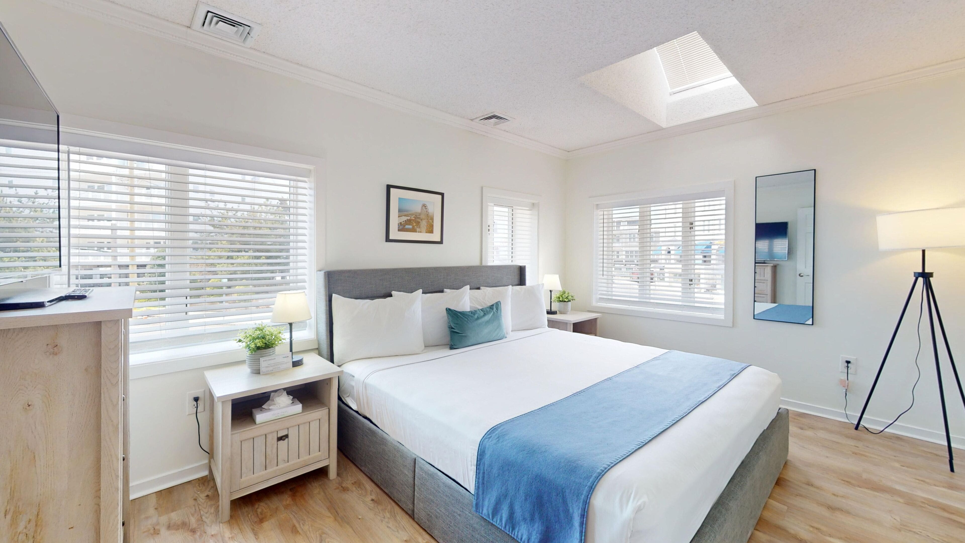 Signature-huoneisto, 1 suuri parisänky ja vuodesohva | Työpöytä, pimennysverhot, silitysrauta/-lauta, ilmainen Wi-Fi