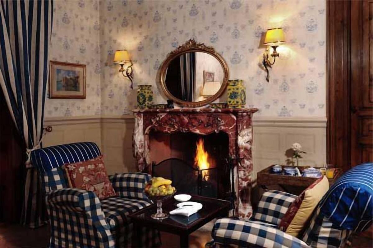 Junior Suite | Living area | TV