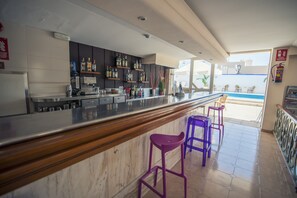 Bar (on property) - Azuline Hotel Mediterraneo (Santa Eulalia del Rio)