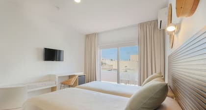 azuLine Hotel Mediterraneo