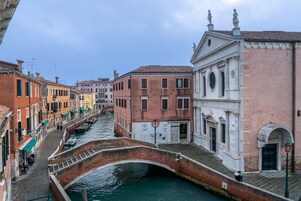 Junior Studio Suite, Canal View | View from room