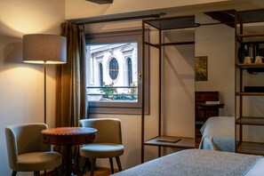 Junior Studio Suite, Canal View