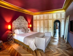 Junior Studio Suite