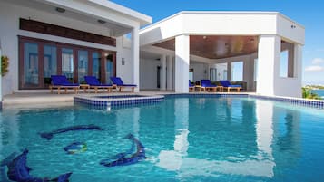 Private pool