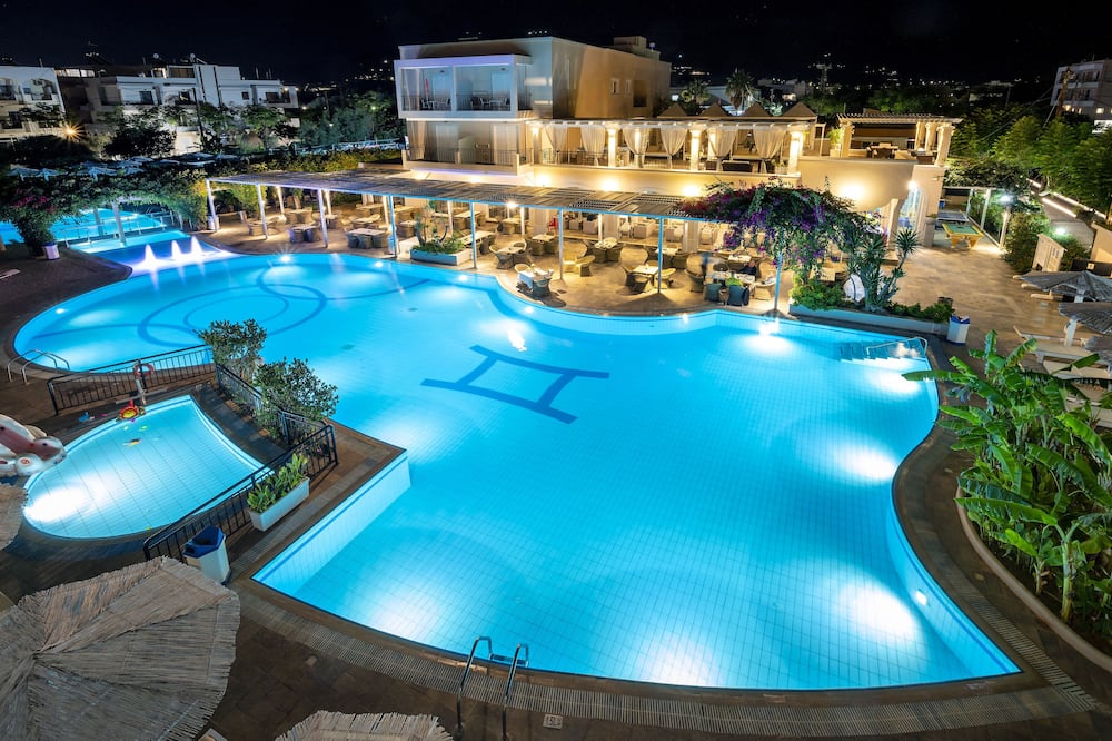 Peridis Family Resort