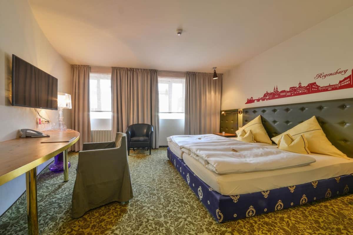 hypo-allergenic bedding, in-room safe, desk, iron/ironing board