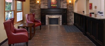 เรดรู ฟอินน์พลัส+ แอนด์สวีทส์ กิลฟอร์ด