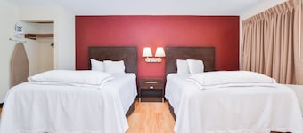 Red Roof Inn PLUS+ & Suites Guilford
