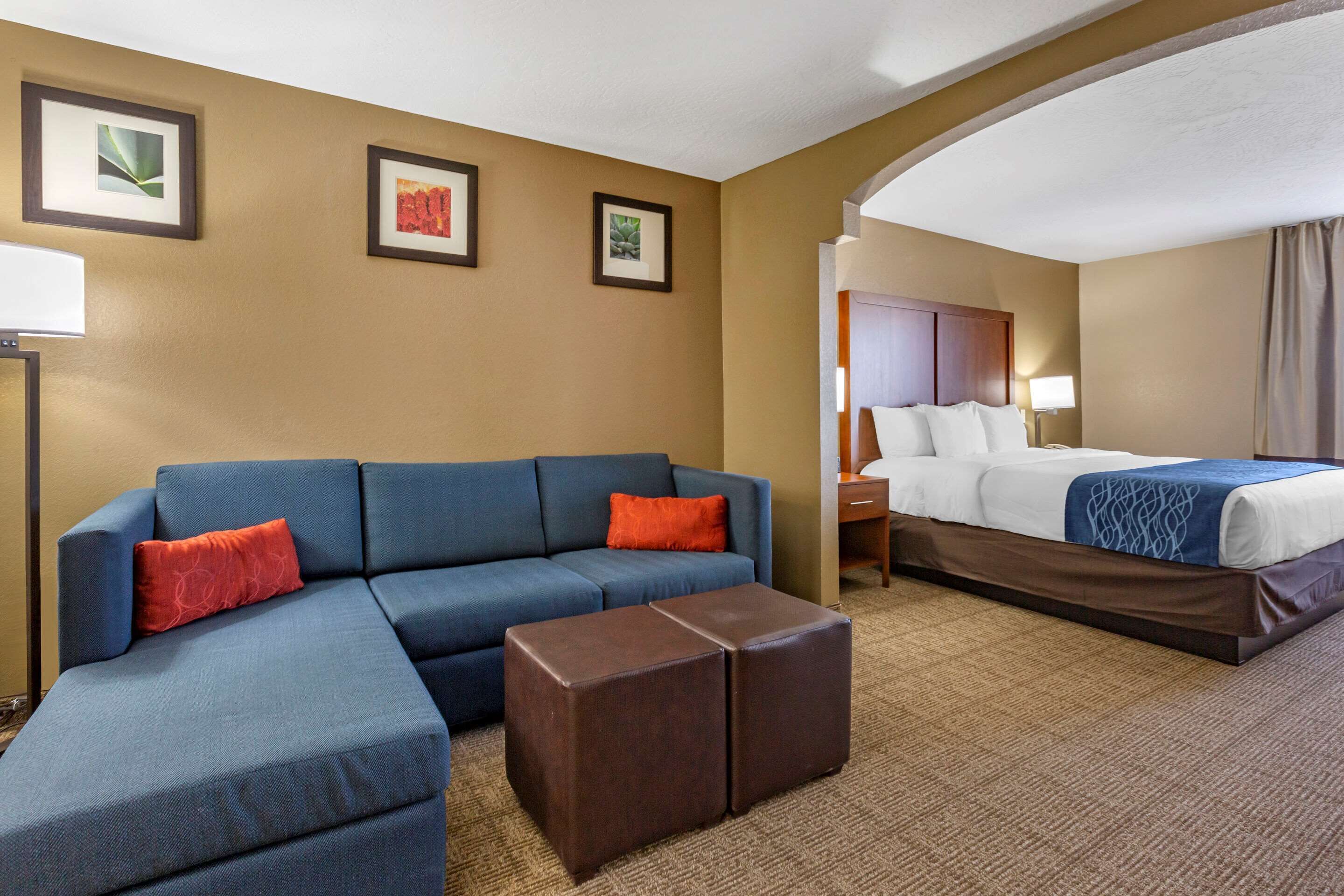 In-room safe, desk, soundproofing, iron/ironing board