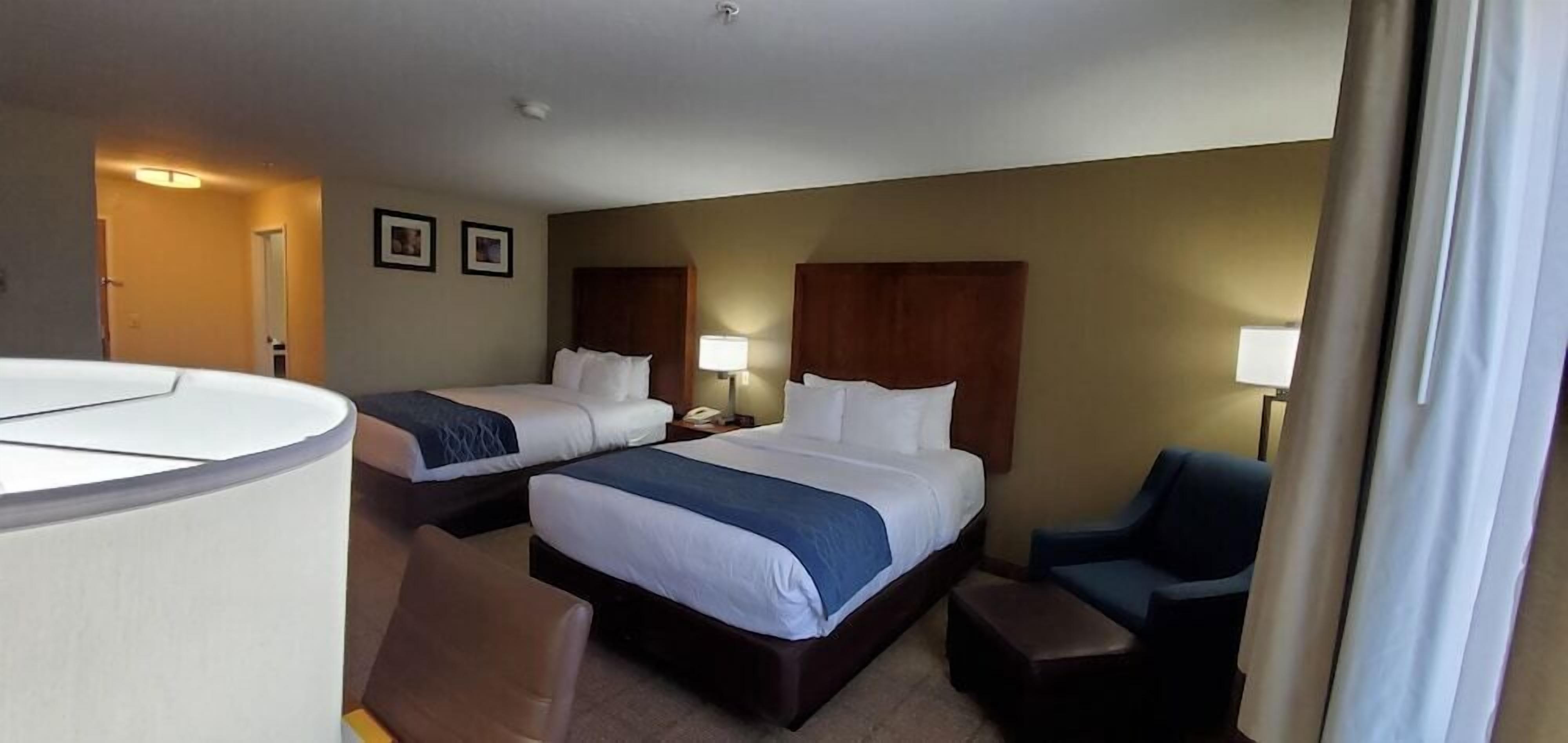 In-room safe, desk, soundproofing, iron/ironing board