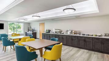 Desayuno buffet incluido todos los días