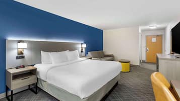 1 kamar tidur, seprai premium, meja kerja, dan ruang kerja ramah laptop