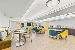 Desayuno buffet incluido todos los días