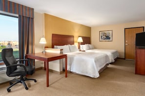 In-room safe, iron/ironing board, cots/infant beds, free WiFi - Hampton Inn Spearfish (Spearfish)