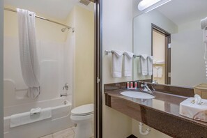 Suite, 1 King-Bett, Nichtraucher | Zimmersafe, Schreibtisch, kostenloses WLAN, Bettwäsche