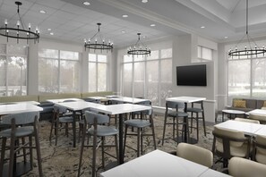 Breakfast and dinner served - Hilton Garden Inn Macon / Mercer University (Macon)