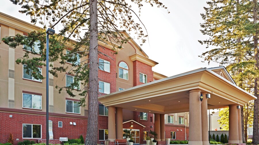 Holiday Inn Express & Suites Lacey – Olympia by IHG
