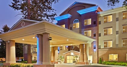 Holiday Inn Express & Suites Lacey – Olympia by IHG