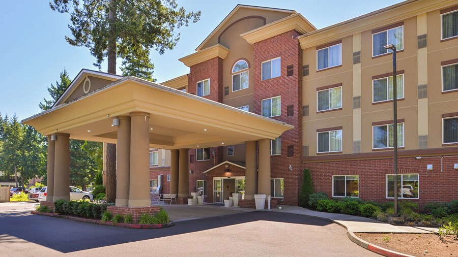Holiday Inn Express & Suites Lacey – Olympia by IHG