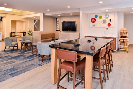 Free daily buffet breakfast. Holiday Inn Express & Suites Lacey – Olympia by IHG