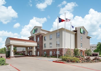 Holiday Inn Express Hotel & Suites Cleburne by IHG