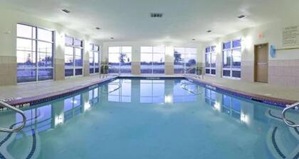 Holiday Inn Express Hotel & Suites Cleburne by IHG