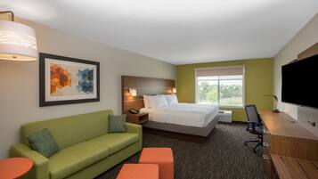 客房内保险箱、办公桌、熨斗/熨衣板、免费 WiFi