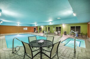 Una piscina techada