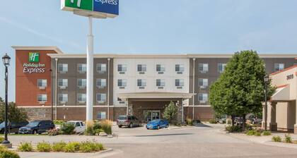 Holiday Inn Express Hastings, an IHG Hotel