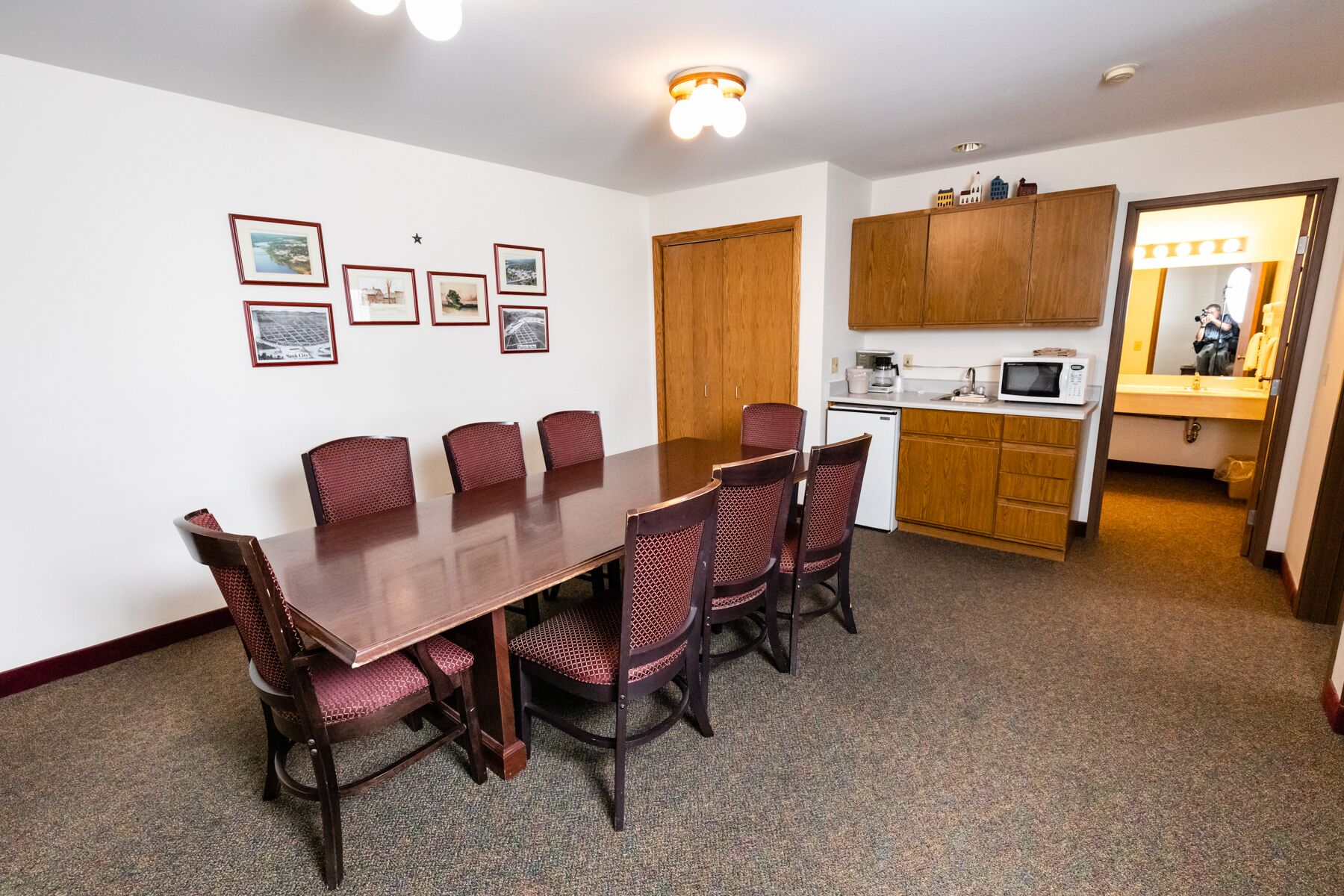 luxury suite, 1 bedroom | in-room dining