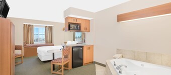 Microtel Inn & Suites by Wyndham Colfax/Newton