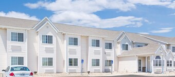 Microtel Inn & Suites by Wyndham Colfax/Newton
