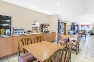 Desayuno continental incluido todos los días 