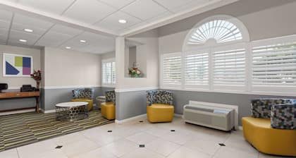 Microtel Inn & Suites by Wyndham Panama City