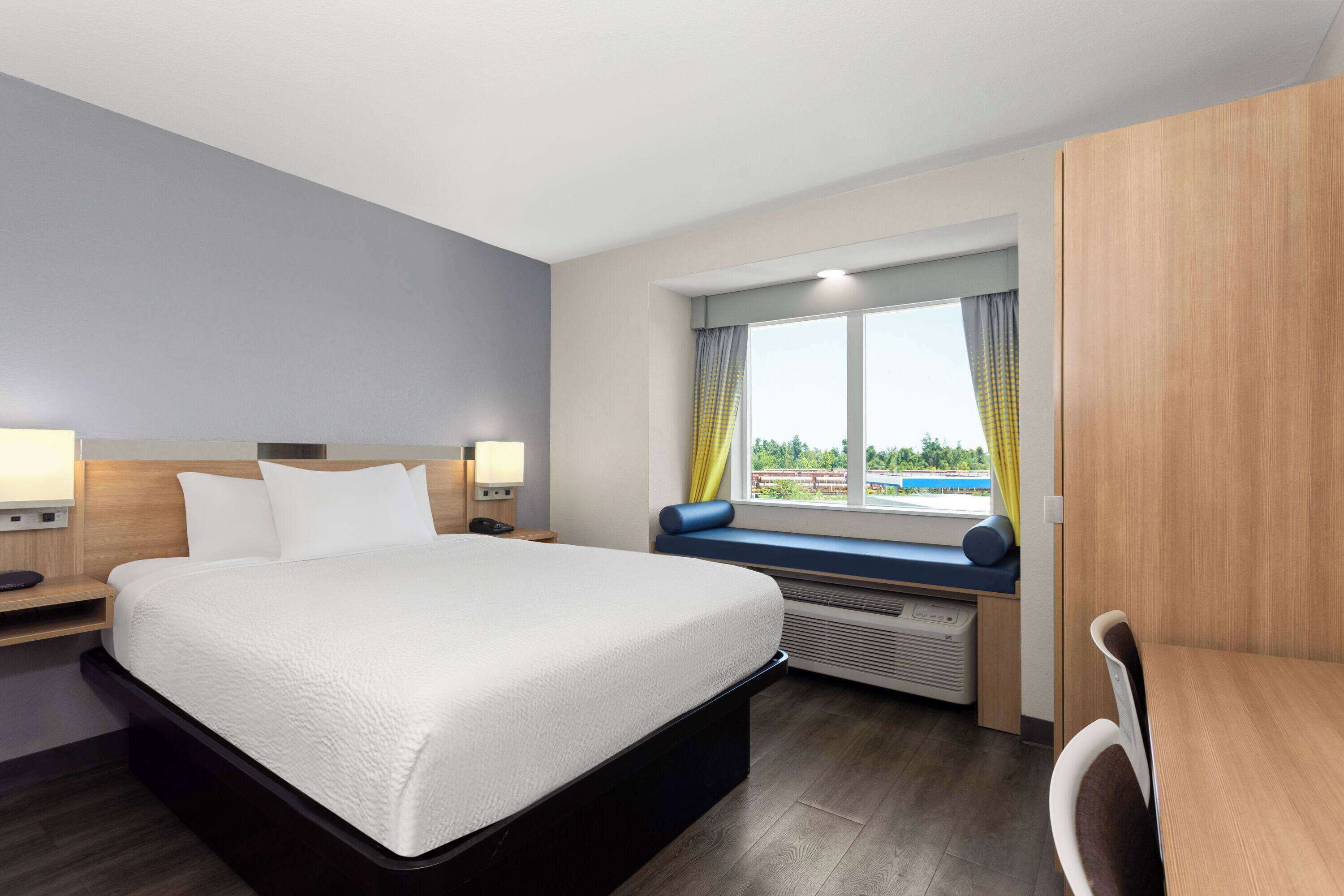 Ropa de cama de alta calidad y escritorio 