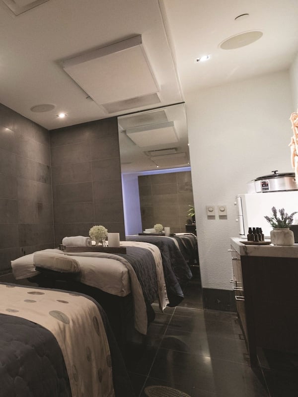 Couples treatment rooms, sauna, hot tub, steam room, body treatments