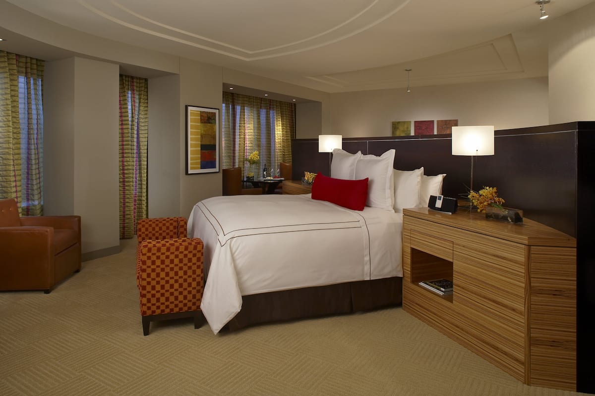 Premium bedding, down duvets, minibar, in-room safe