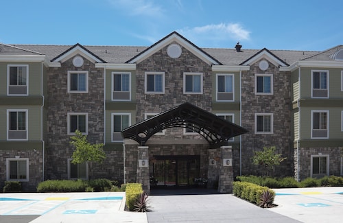 Staybridge Suites Fairfield Napa Valley Area by IHG