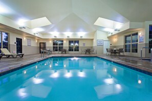 Indoor pool, open 8 AM to 10 PM, sun loungers - Staybridge Suites Fairfield Napa Valley Area by IHG (Fairfield)