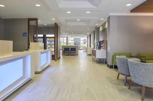 Holiday Inn Express & Suites North Bay by IHG
