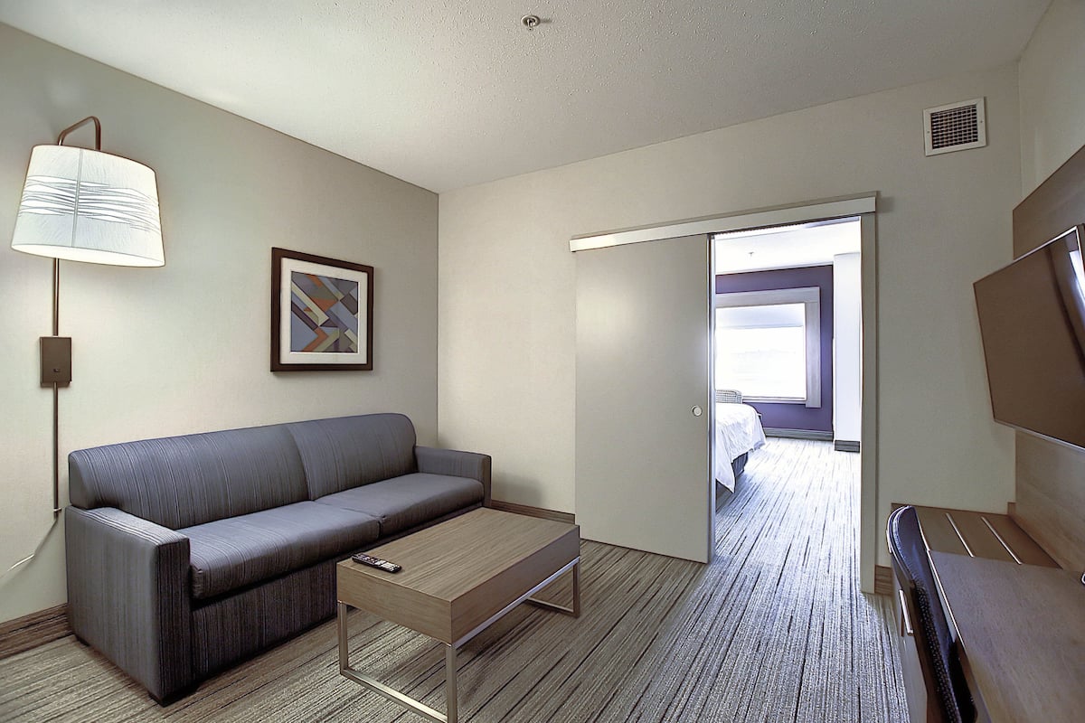 1 habitación, ropa de cama de alta calidad, edredón y escritorio