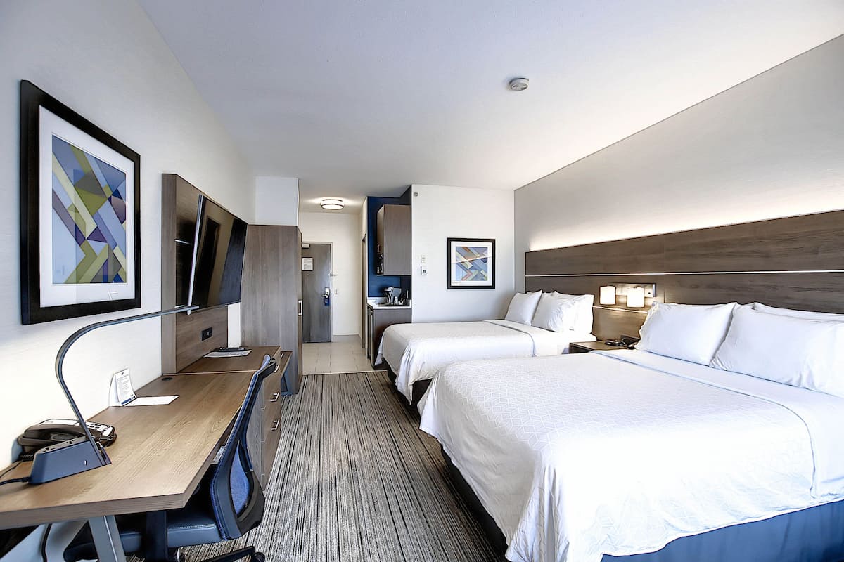 1 habitación, ropa de cama de alta calidad, edredón y escritorio