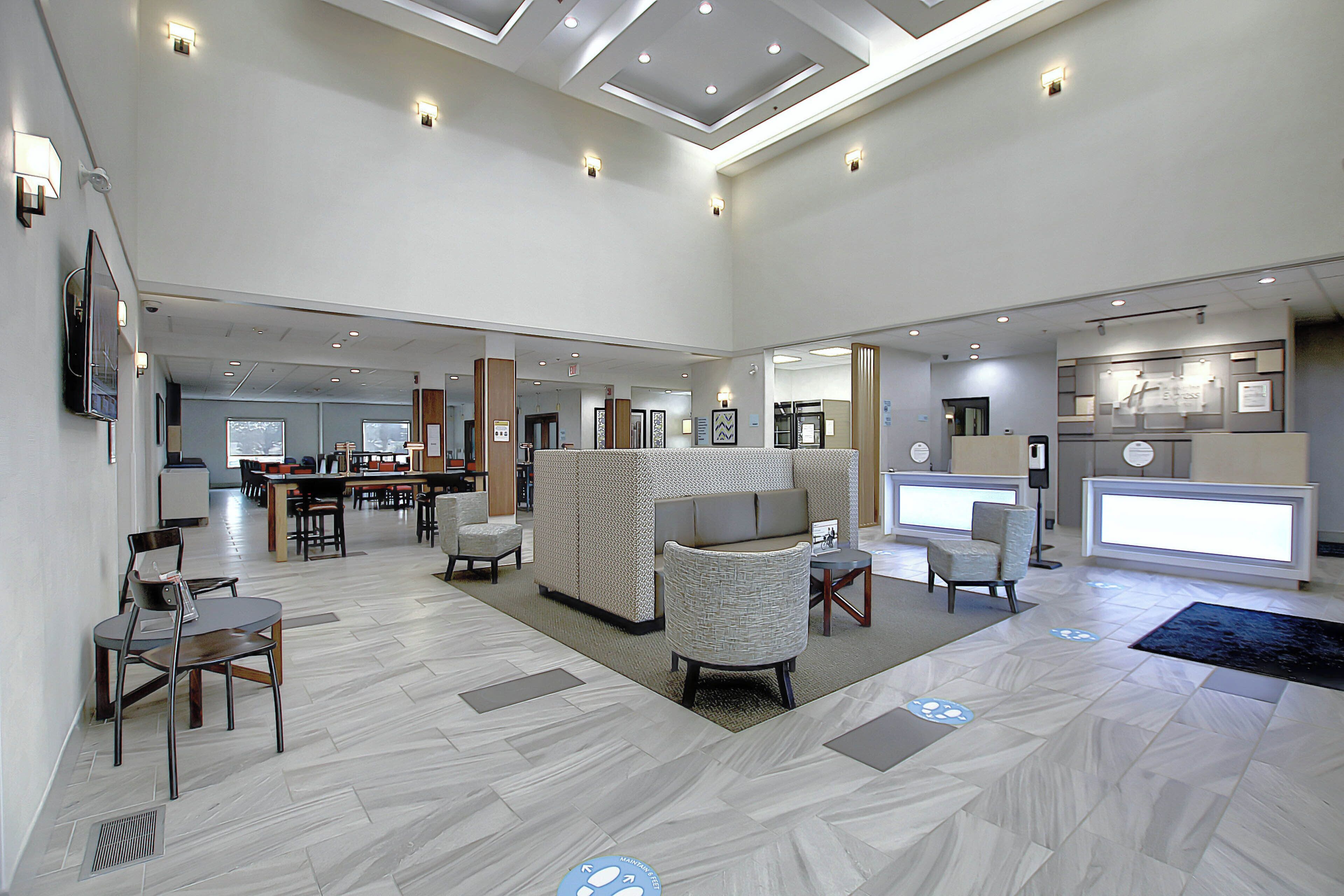 Foto - Holiday Inn Express Airport Calgary, An Ihg