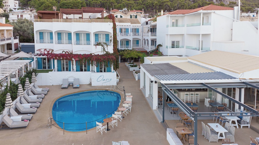 Oasis Beach Hotel