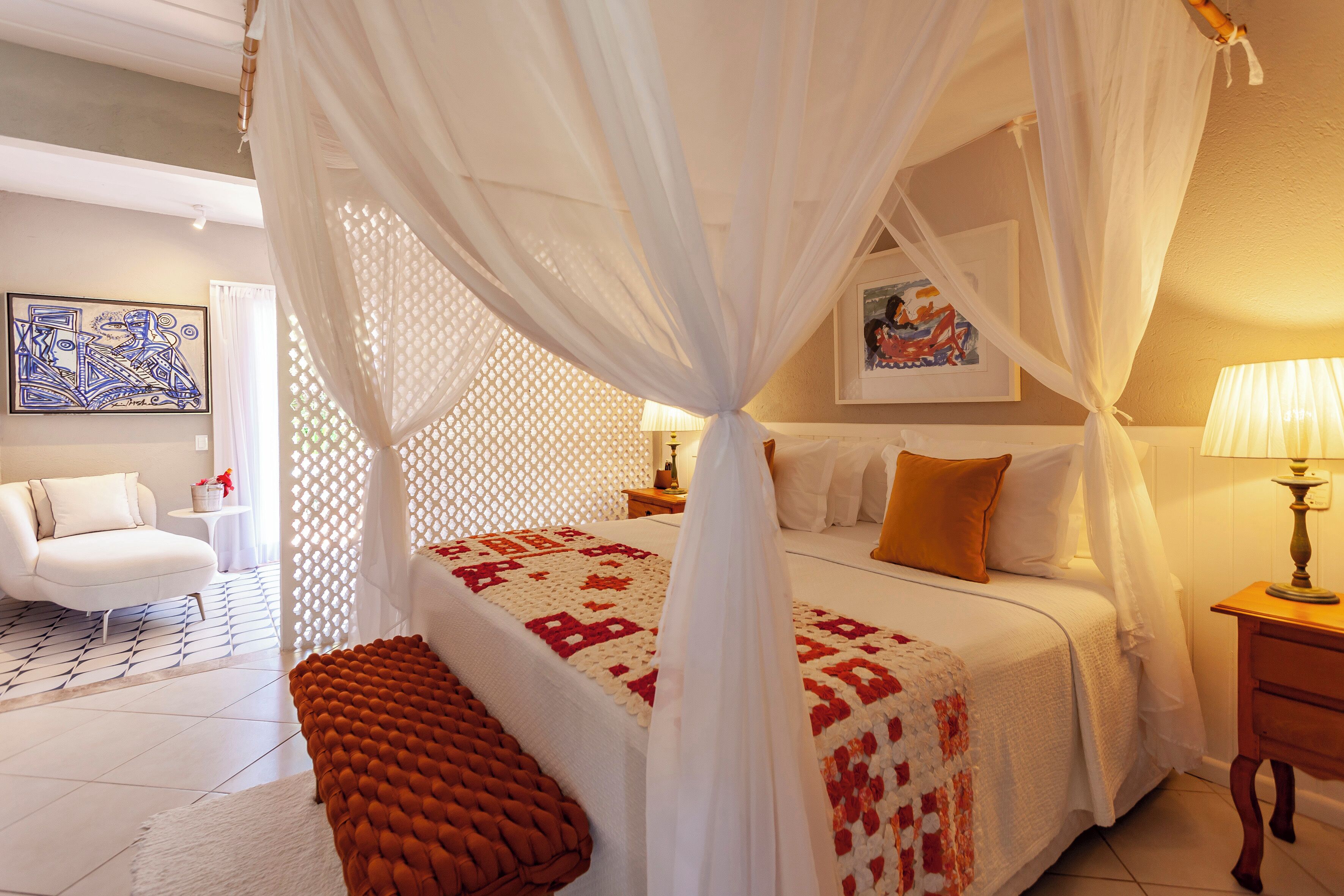 Suite, 1 kingsize bed, bubbelbad | Luxe beddengoed, een minibar, een kluis op de kamer