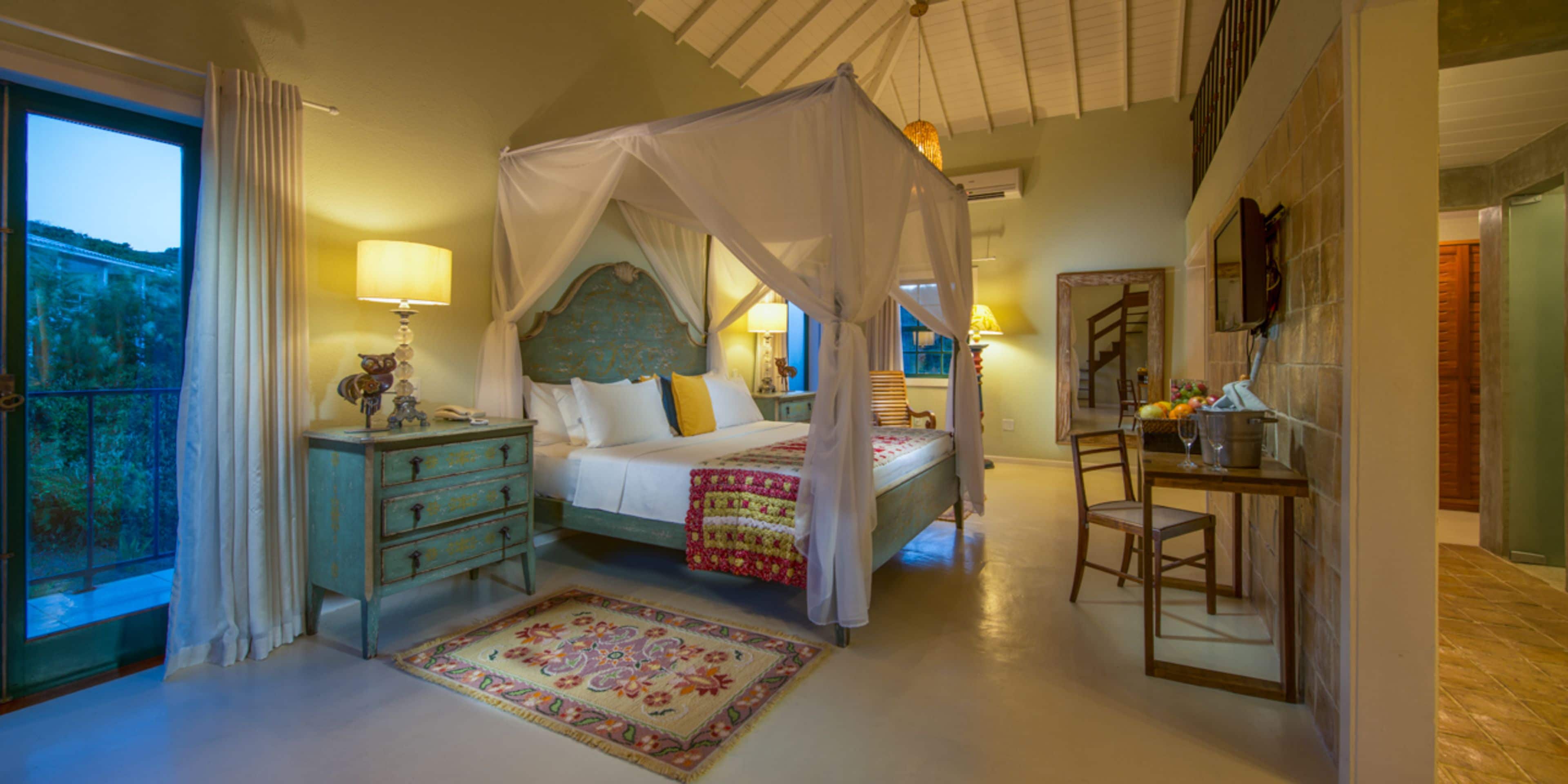 Premier Suite, 1 King Bed, Hot Tub, Mezzanine | Premium bedding, minibar, in-room safe, individually decorated