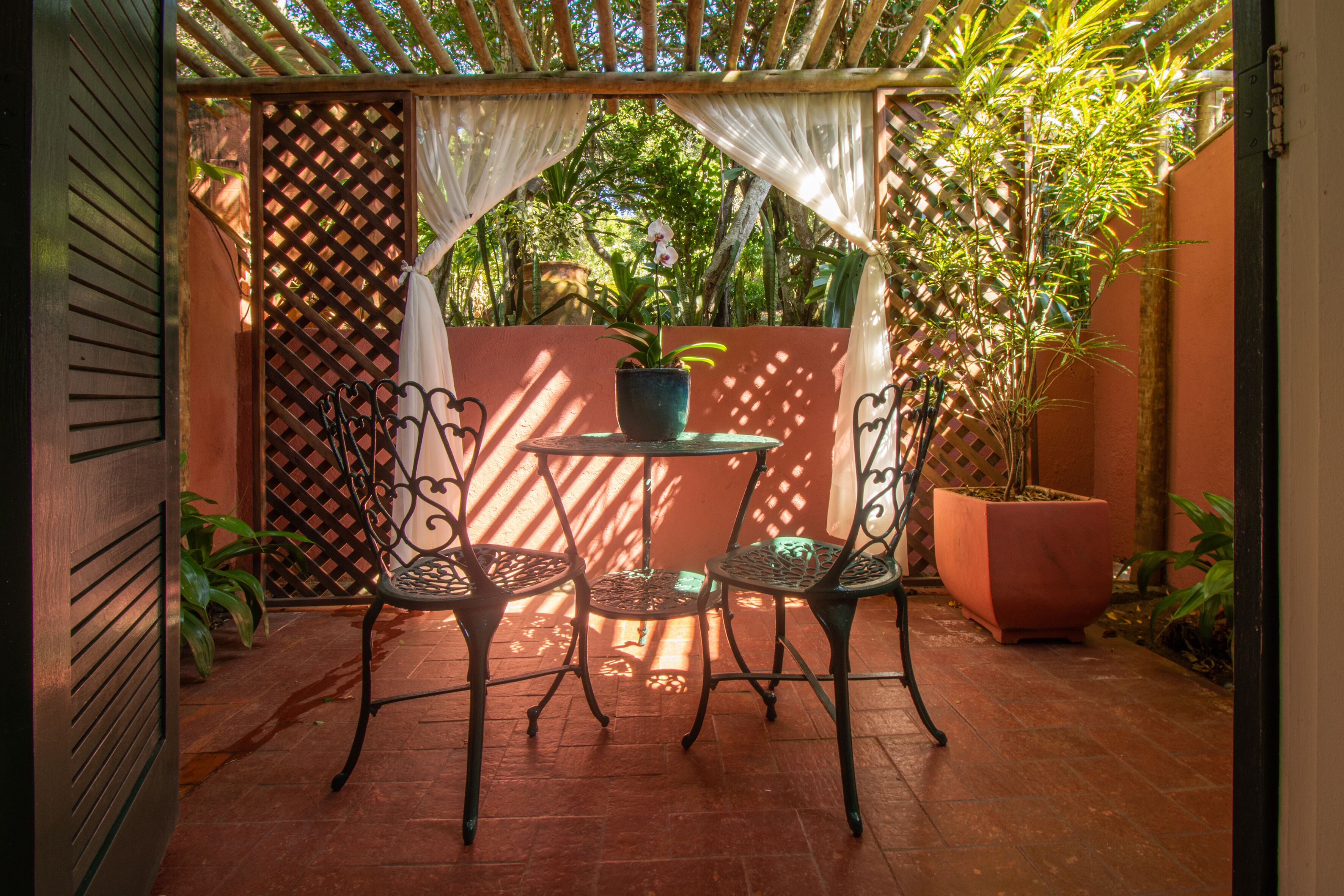 minibar, in-room safe, individually decorated, individually furnished