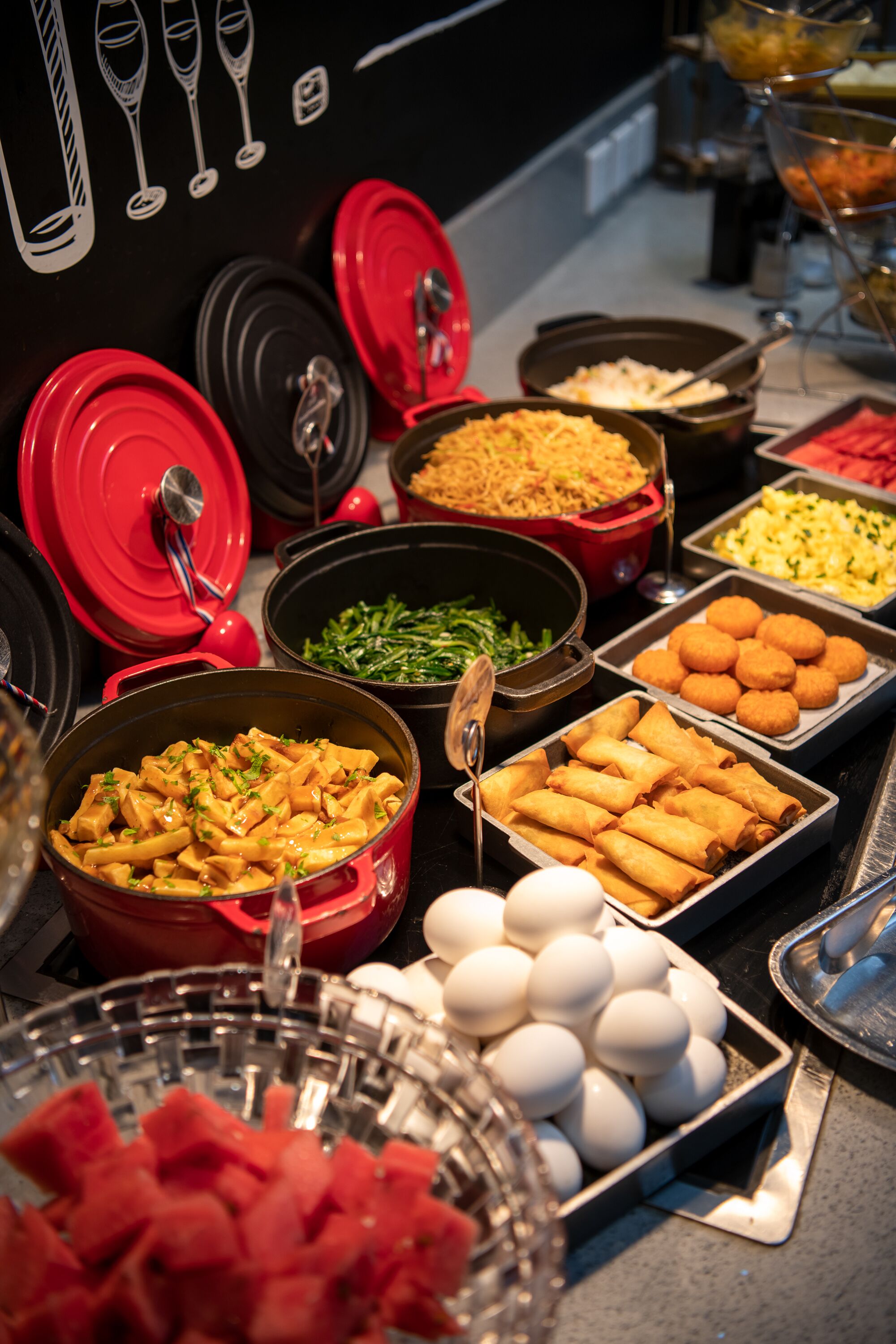 daily buffet breakfast (cny 29 per person)