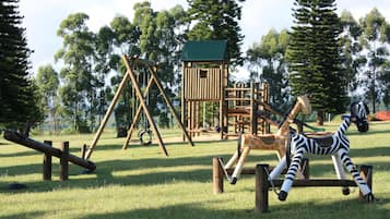 Area giochi per bambini (all'aperto)